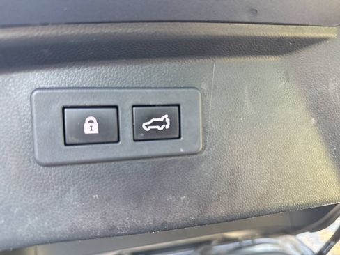 Used 2020 Subaru Outback Limited w/ Popular Package #2 AWD/4WD image 18