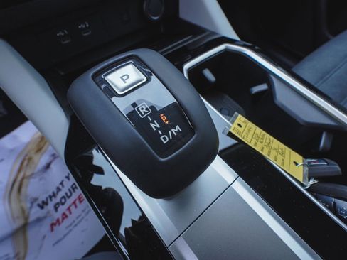 New 2026 Mitsubishi Outlander SE image 31