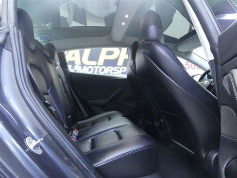 Used 2018 Tesla Model 3 Mid Range image 23