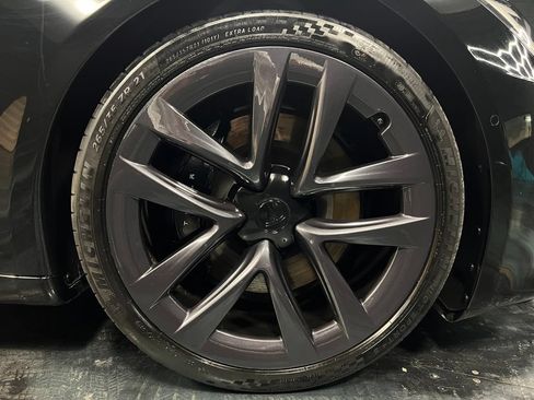 Used 2022 Tesla Model S AWD/4WD image 18