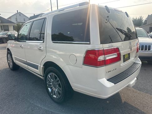 Used 2007 Lincoln Navigator Ultimate image 5