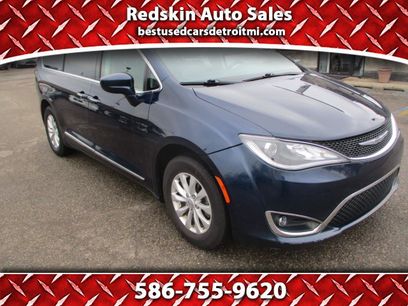Used 2017 Chrysler Pacifica Touring-L