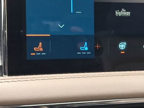 Used 2023 Lincoln Corsair AWD w/ Equipment Group 101A image 26