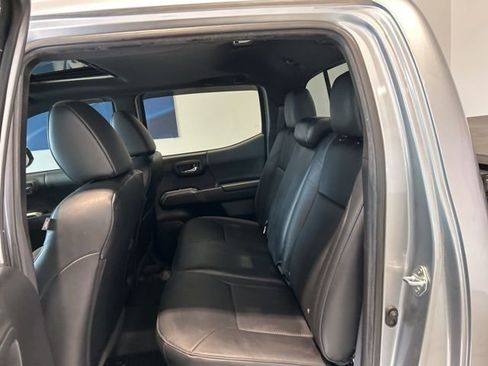 Used 2023 Toyota Tacoma Limited AWD/4WD image 15