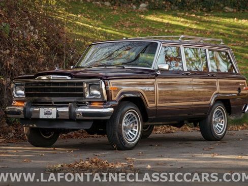 Used 1991 Jeep Grand Wagoneer image 18