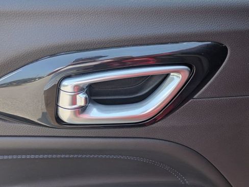 New 2026 Jeep Compass Latitude AWD/4WD image 25