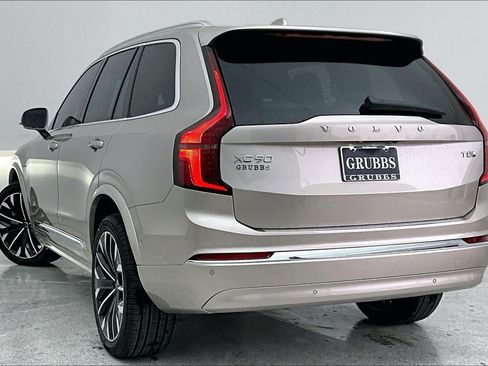 New 2026 Volvo XC90 T8 Plus w/ Protection Package Premier image 6