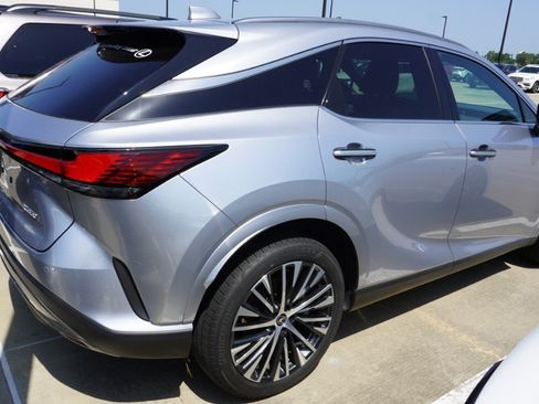 Used 2025 Lexus RX 350 Premium Plus w/ Accessory Package (Z1) FWD image 4