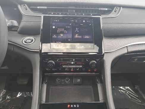 Certified 2023 Jeep Grand Cherokee Altitude AWD/4WD image 21