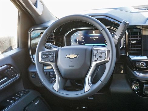 New 2026 Chevrolet Silverado 3500 LTZ w/ LTZ Premium Package image 16