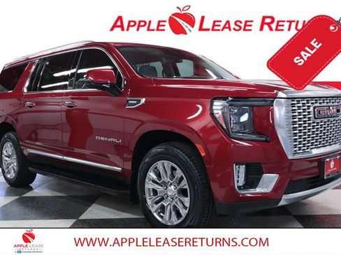 Used 2023 GMC Yukon XL Denali image 1