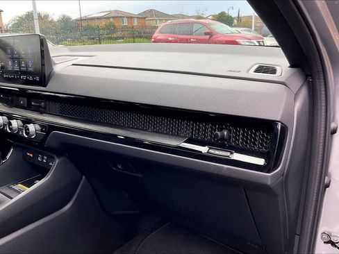 Used 2025 Honda CR-V Sport Touring image 17