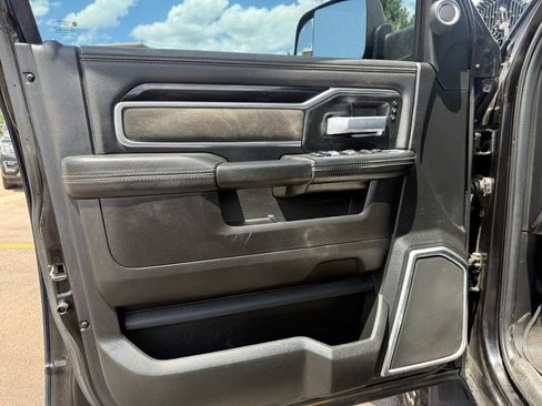 Used 2020 RAM 3500 Laramie AWD/4WD image 14