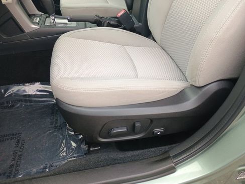 Used 2017 Subaru Forester 2.5i Premium w/ All-Weather Package image 13