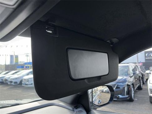 Used 2025 Chevrolet Suburban Premier image 34