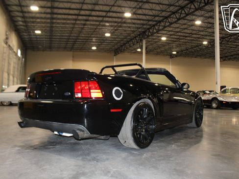 Used 2003 Ford Mustang Cobra image 22