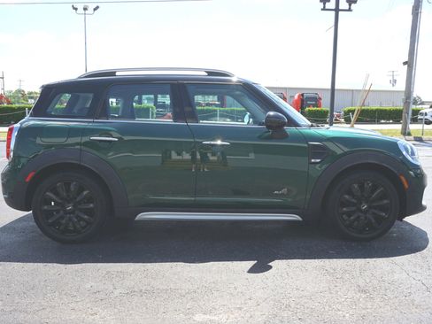 Used 2017 MINI Cooper Countryman ALL4 AWD/4WD image 4