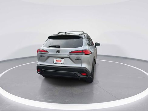 Used 2024 Toyota Corolla Cross XSE w/ Convenience Package image 7