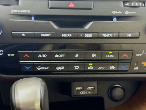 Used 2022 Lexus RX 350 FWD w/ Premium Package image 16