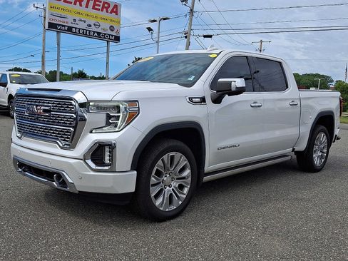 Used 2021 GMC Sierra 1500 Denali w/ Denali Ultimate Package AWD/4WD image 3