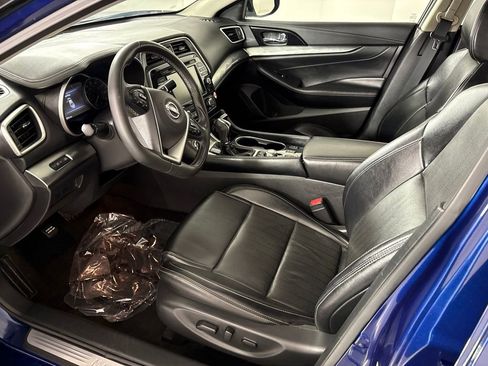 Used 2023 Nissan Maxima SV w/ Floor Mat Group FWD image 21