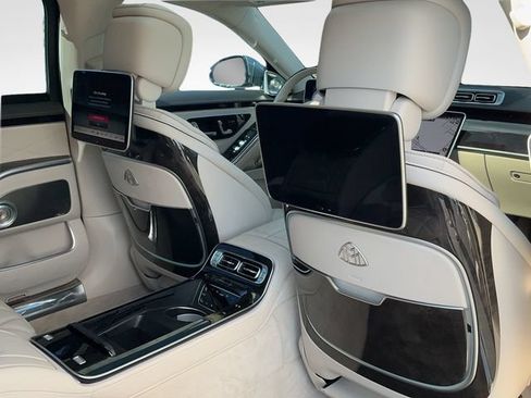 Used 2024 Mercedes-Benz Maybach S 580 4MATIC image 22