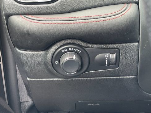 Used 2025 Dodge Durango R/T AWD/4WD image 33