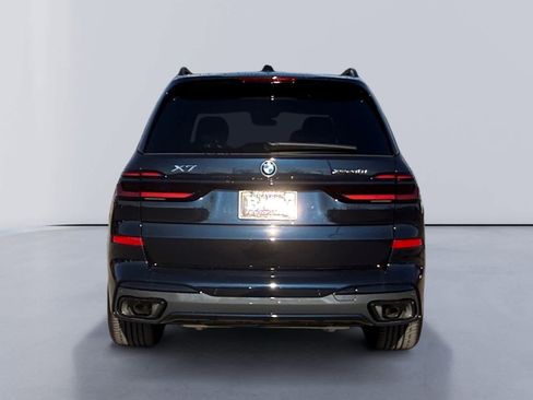 New 2026 BMW X7 xDrive40i w/ Executive Package image 4