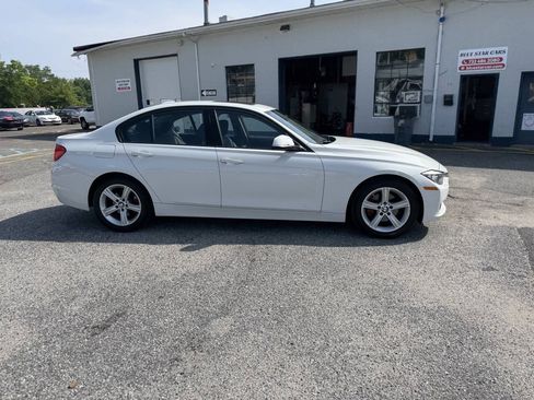 Used 2014 BMW 320i xDrive Sedan AWD/4WD image 6