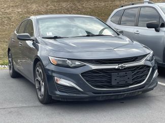 Used 2019 Chevrolet Malibu RS image 1