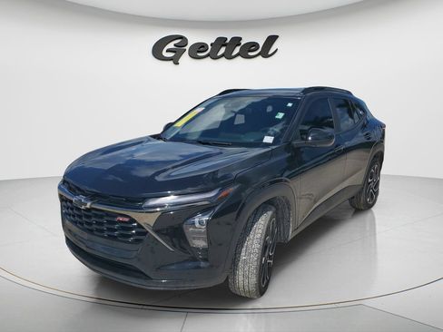 Used 2026 Chevrolet Trax RS w/ Driver Confidence Package FWD image 1