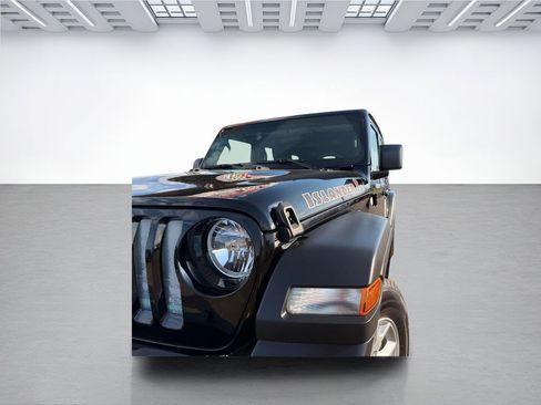 Used 2021 Jeep Wrangler Unlimited Sport AWD/4WD image 9