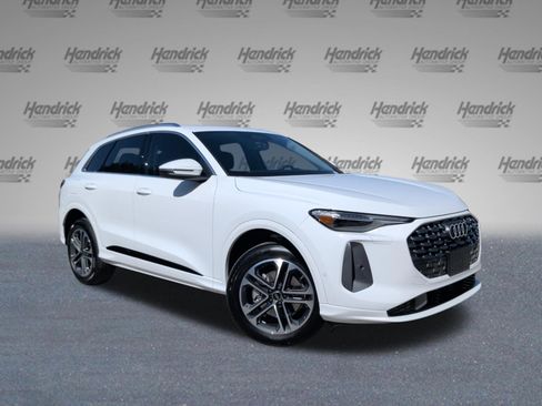Used 2026 Audi Q5 Premium Plus AWD/4WD image 2