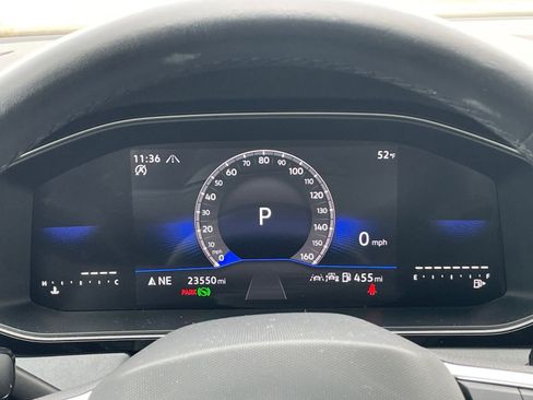 Used 2025 Volkswagen Jetta SE image 39