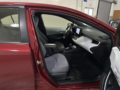 Used 2023 Toyota Corolla SE image 36