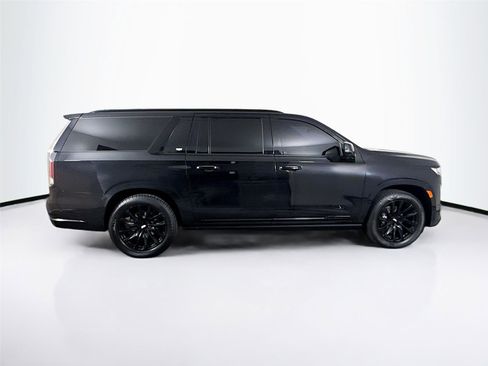 Used 2023 Cadillac Escalade ESV Sport w/ LPO, ONYX Package image 34