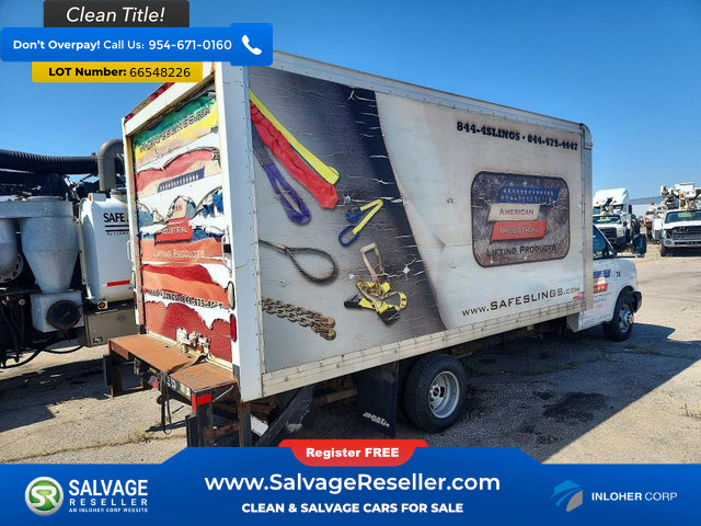 Used 2014 GMC Savana 3500 Extended RWD image 4