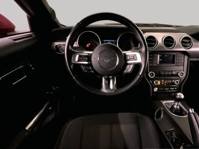 Used 2019 Ford Mustang GT RWD image 5