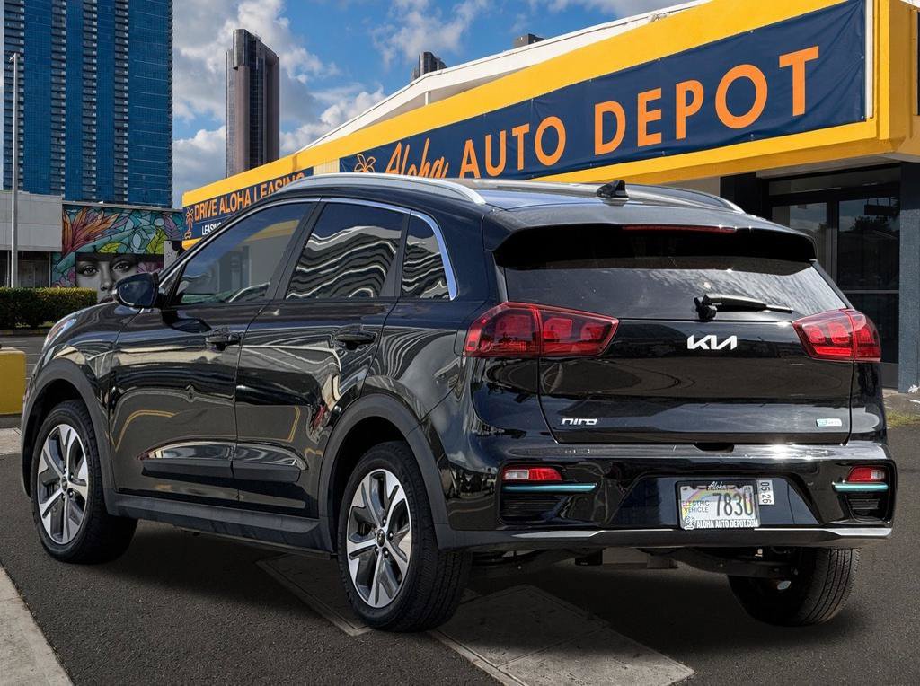 Used 2022 Kia Niro EX FWD image 3
