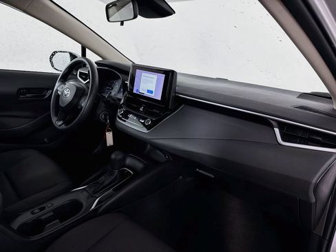 Used 2024 Toyota Corolla LE FWD image 31