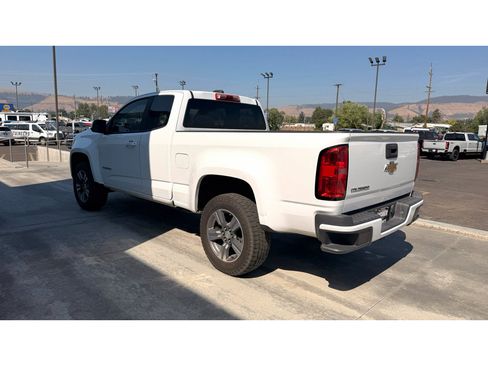 Used 2017 Chevrolet Colorado W/T w/ Custom Special Edition RWD image 5