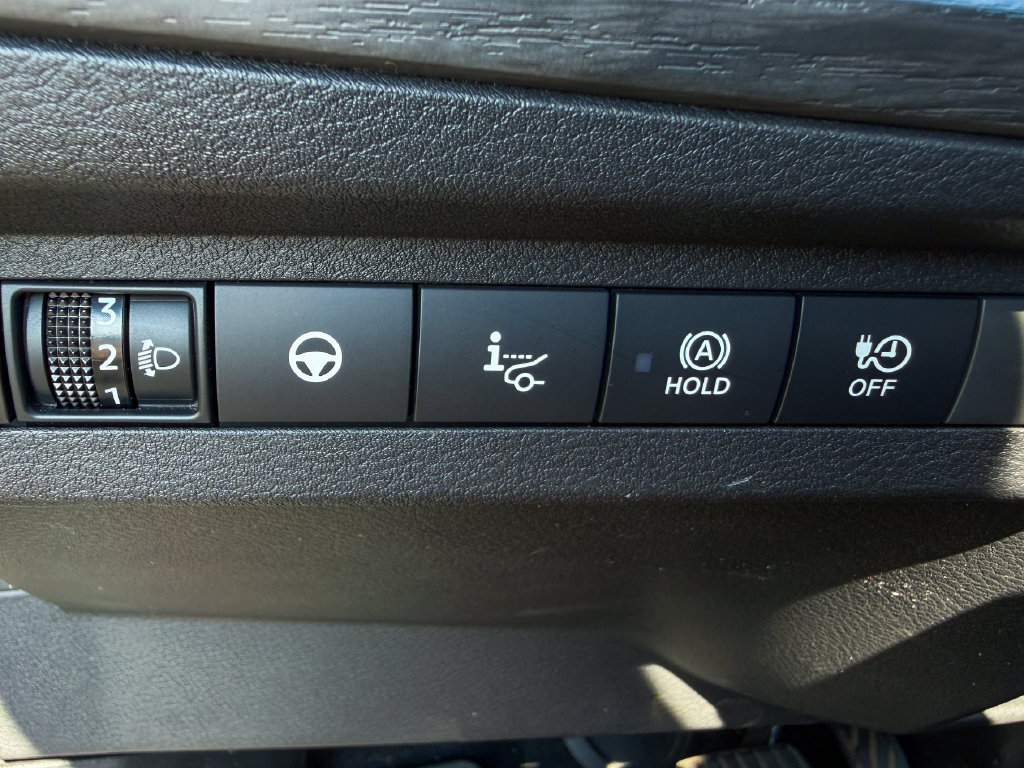 Certified 2023 Nissan Ariya FWD image 22