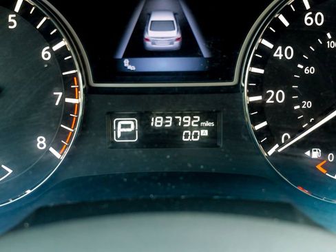 Used 2015 Nissan Altima 2.5 SV w/ Convenience Package image 40