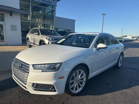 Used 2019 Audi A4 2.0T Premium w/ Convenience Package FWD image 2