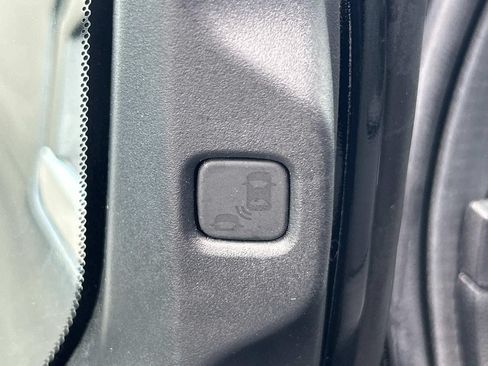 Used 2025 Honda Odyssey Sport-L image 27