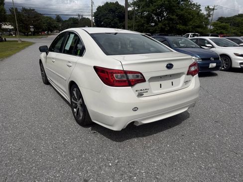 Used 2015 Subaru Legacy 2.5i Limited AWD/4WD image 3