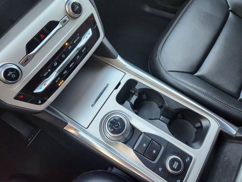 Used 2024 Ford Explorer XLT w/ Equipment Group 202A image 22