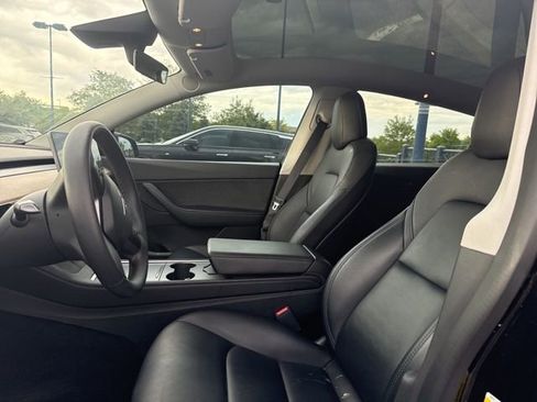 Used 2022 Tesla Model Y Performance AWD/4WD image 6