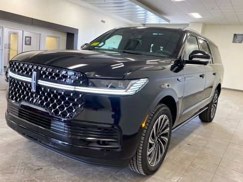 Used 2026 Lincoln Navigator L Black Label image 4