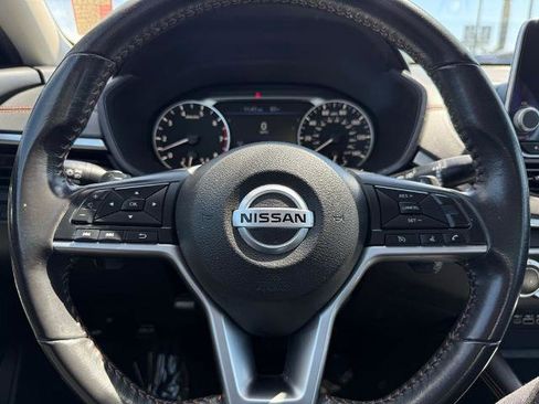Certified 2022 Nissan Altima 2.5 SR FWD image 23